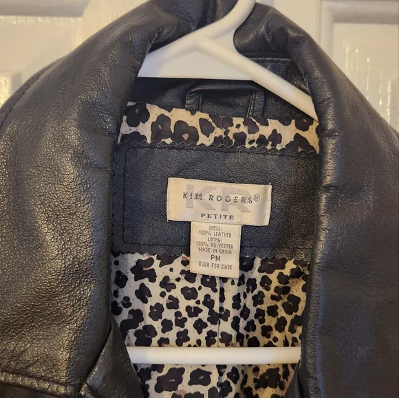 Womens Black Leather Jacket - Picture 9 of 11